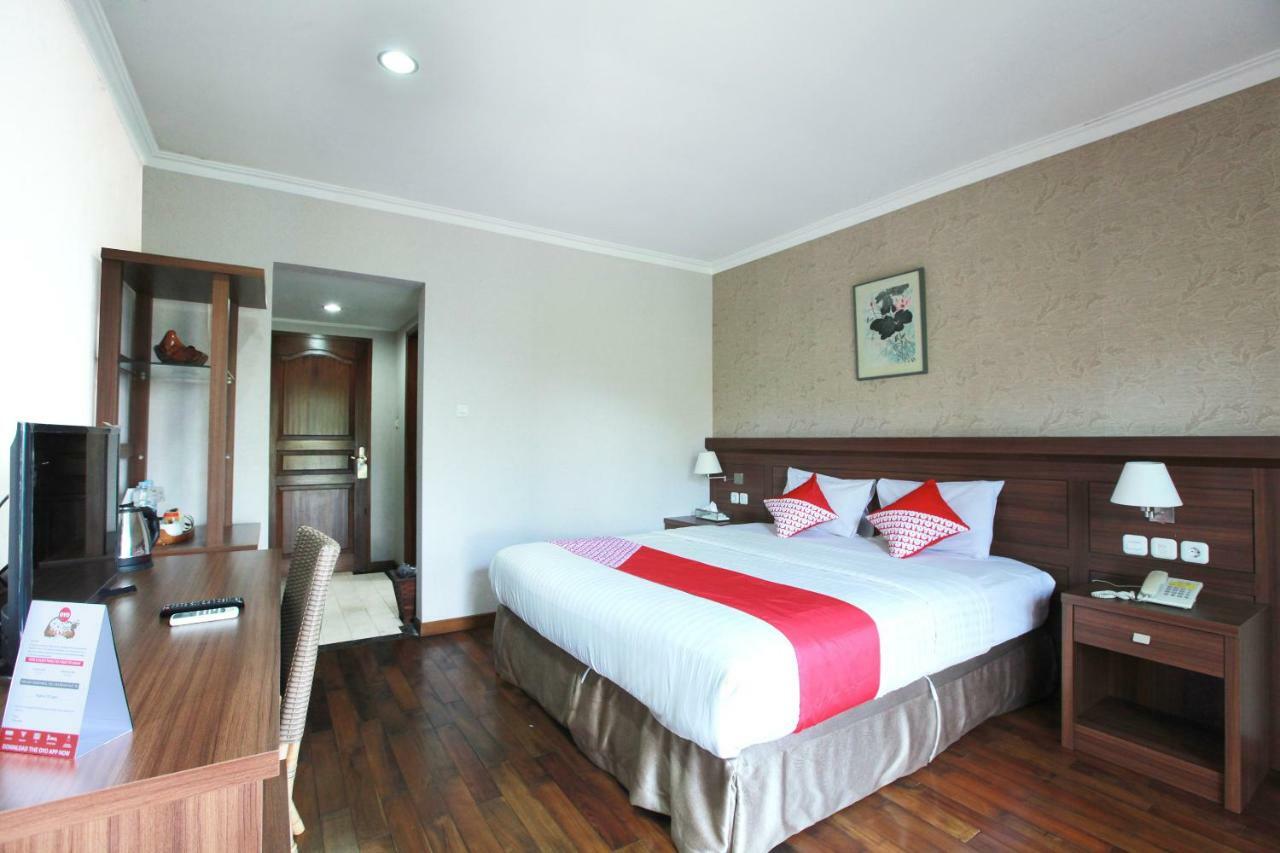 Oyo 510 Wisma Joglo Hotel Bandung Eksteriør bilde
